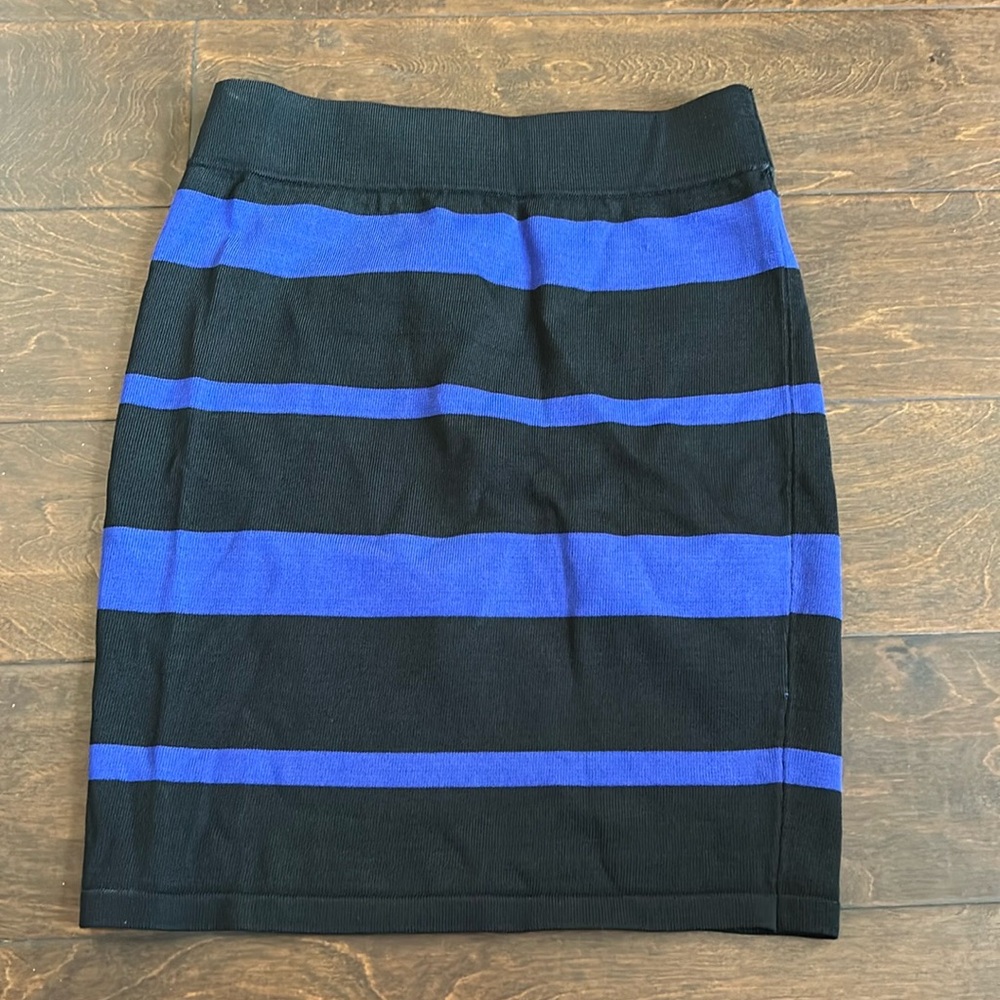 Xai Womens Skirt Sz S New Blue Black Striped ST2125 Mini